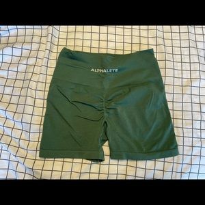 Alphalete Amplify Short Ivy